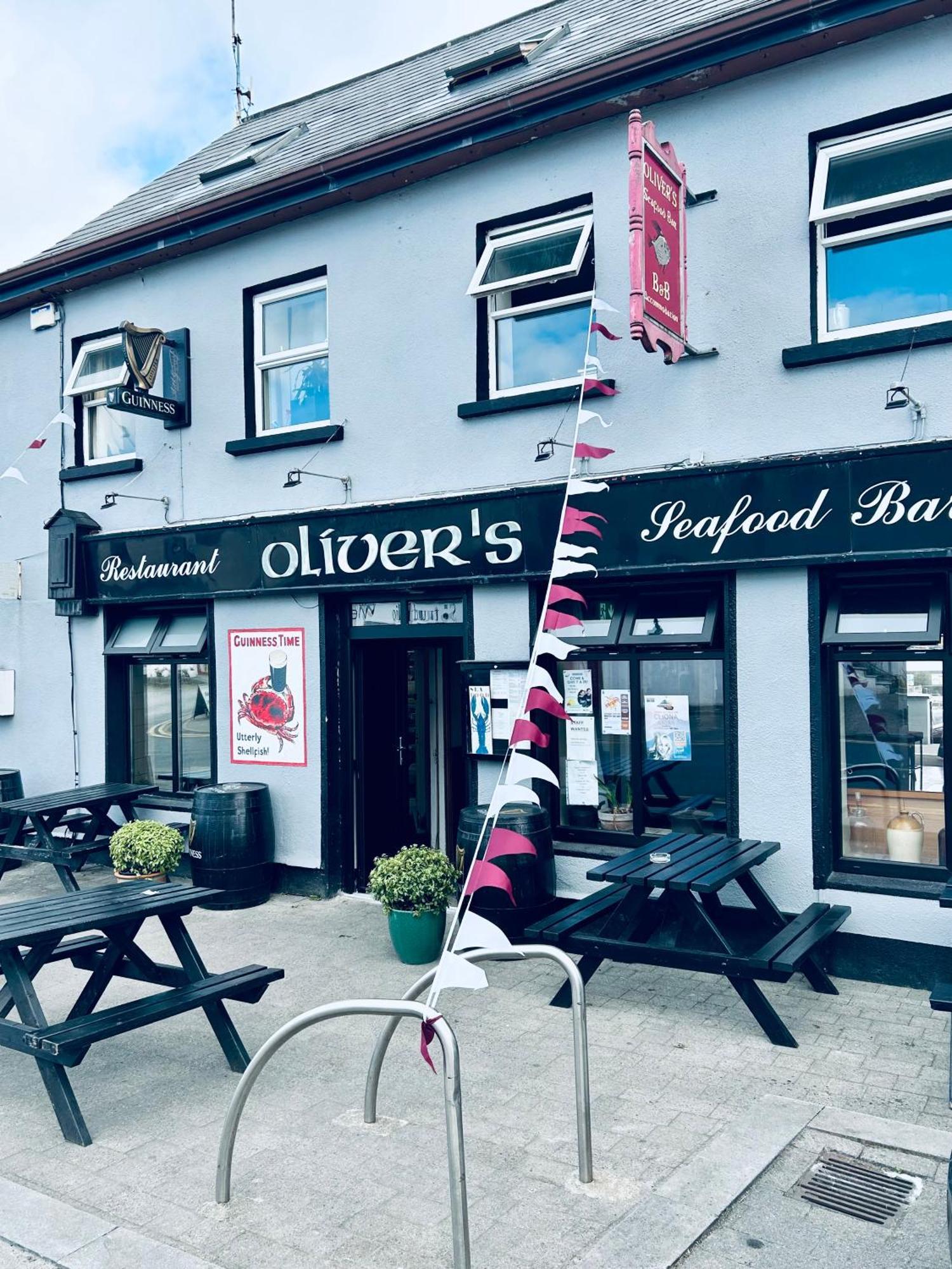 Oliver'S Seafood Bar, Bed & Breakfast Cleggan Exterior foto